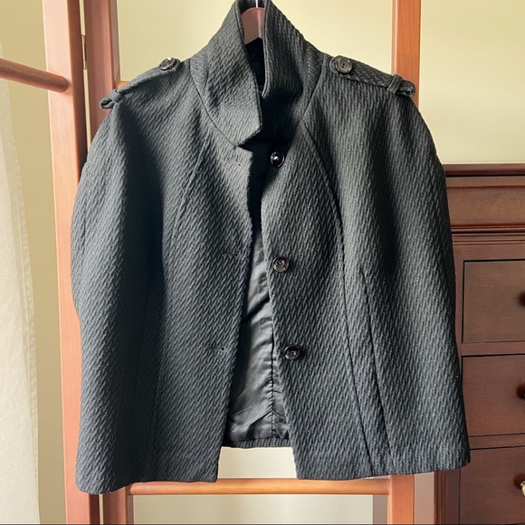 Black Danier Cape Coat (Size M) - Picture 2 of 7